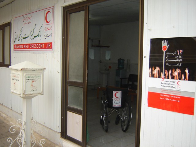 واگذاری رایگان 150 کپسول اکسیژن از سوی هلال احمر قم